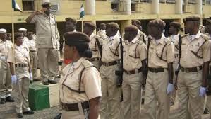 828 Illegal Migrants Deported By FG, Tightens Border Security