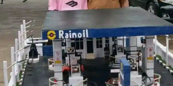 Ebonyi Teenager Receives N5M, Scholarship From Rainoil Boss For Designing Station